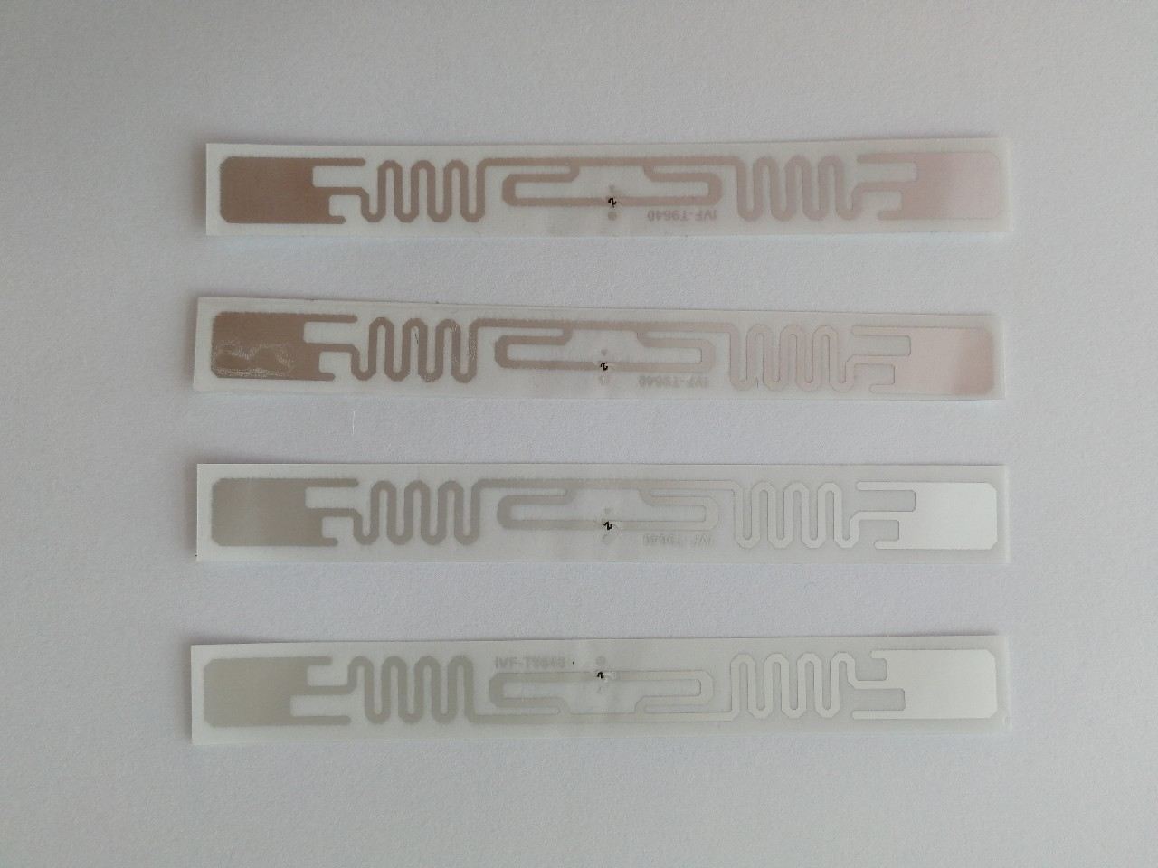 H9芯片RFID UHF标签。jpg