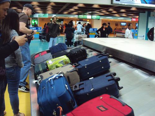 无线射频识别系统的自动化管理和管理的bagagli和机场的数据